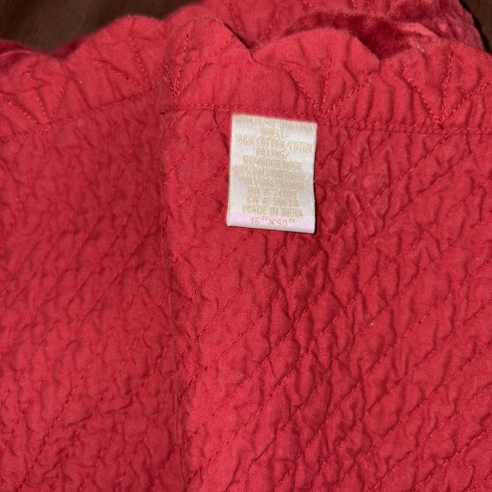 Williams Sonoma Cassis Quilted Table‎ Runner 16 x 90